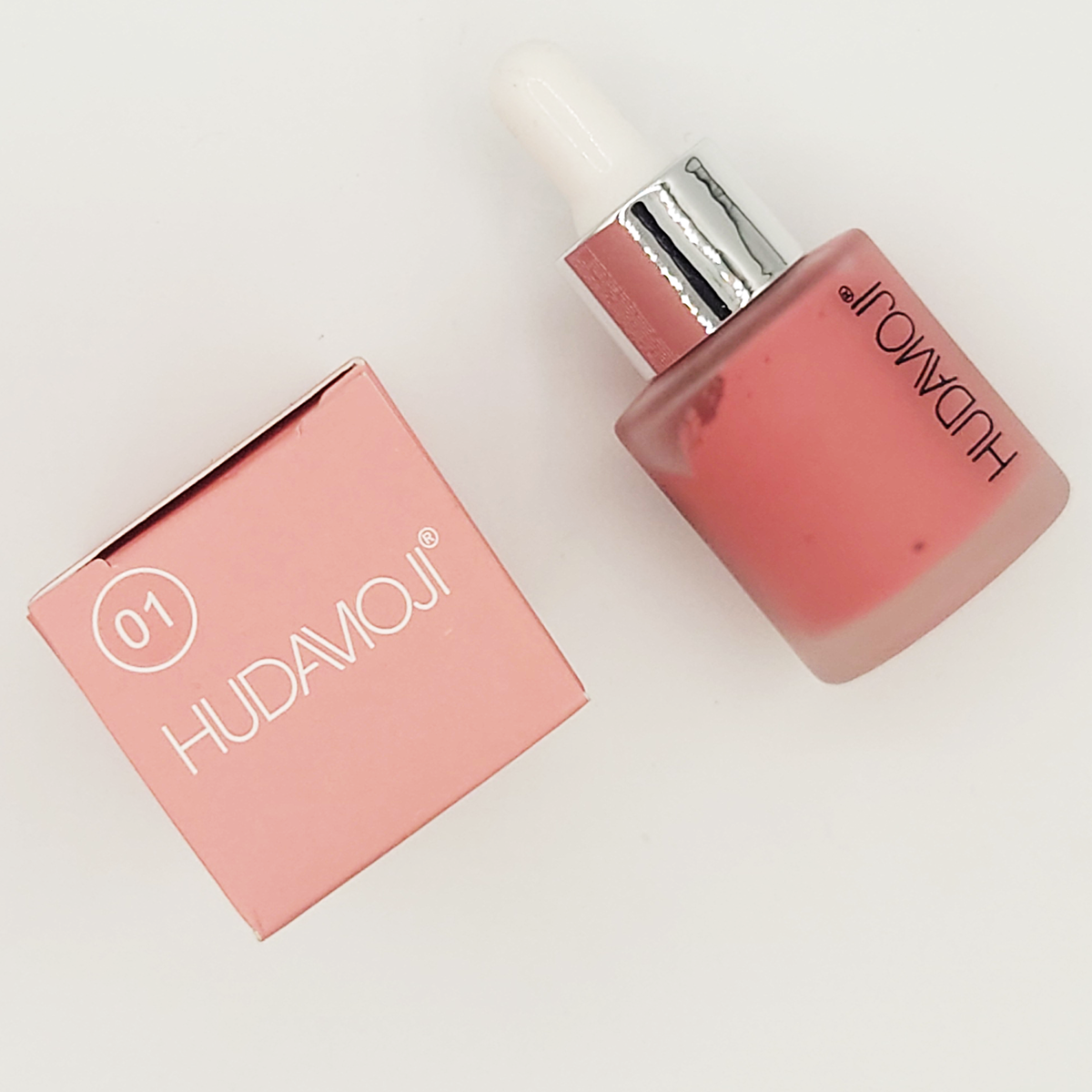 Huda Voji Liquid Blush – Dewy Natural Glow